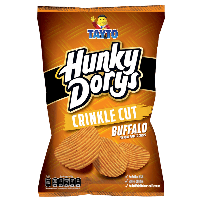Packaging of Hunky Dorys Crinkle Cut Buffalo flavored potato chips with Tayto branding.